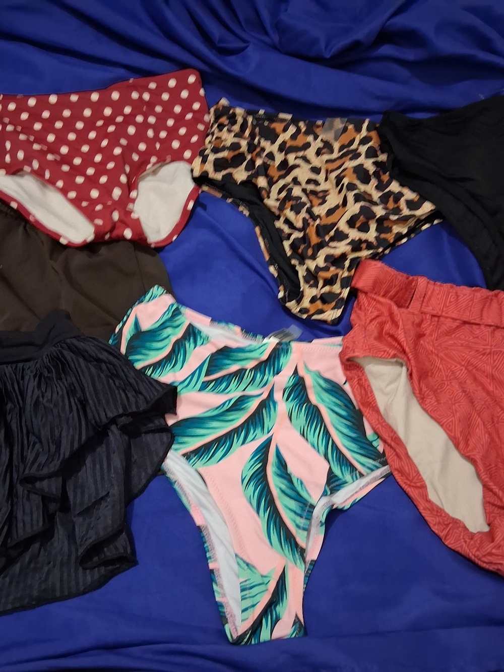 Assortment Bikini Bottoms Size Small 7 Pieces Mix Brands